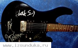 Гитара с автографами группы Scorpions