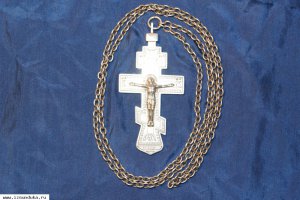Крест наперсный серебряный с монограммой