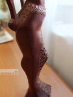 Скульптура африканской девушки, красное дерево